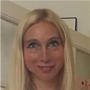 Sarei lieta di aiutarti ad imparare oppure a migliorare il tuo tedesco